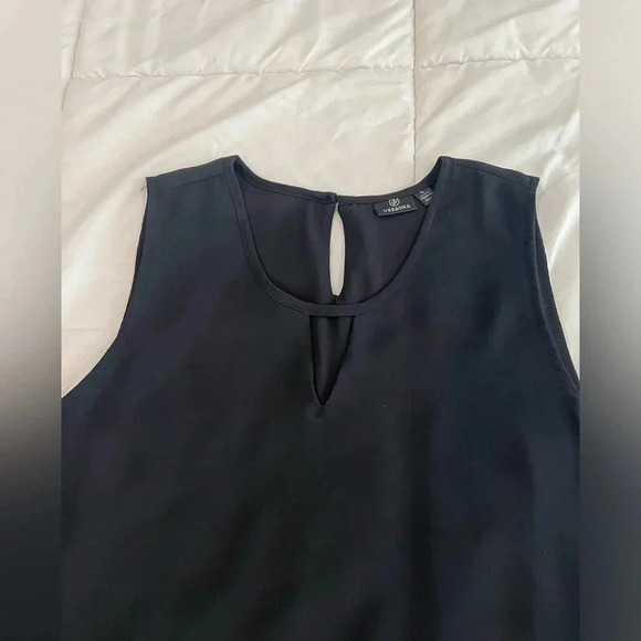 Versona loose fitting sleeveless top, black with fall color floral detail at hem - Picture 13 of 13